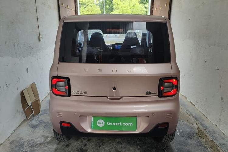 Used Geely Galaxy Panda 2023 Panda Mini 200km Endurance Bear Rear