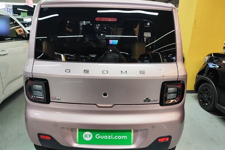 Used Geely Galaxy Panda 2023 Panda Mini 200km Endurance Bear Rear