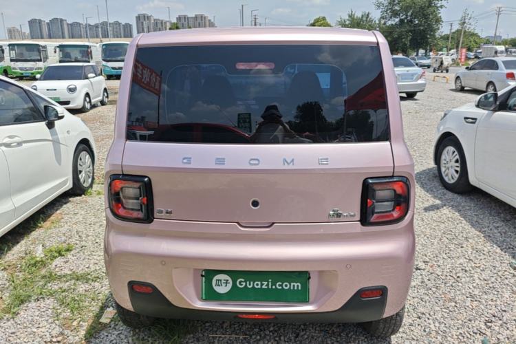 Used Geely Galaxy Panda 2023 Panda Mini 200km Endurance Bear Rear