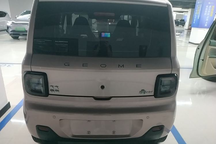 Used Geely Galaxy Panda 2023 Panda Mini 200km Endurance Bear Rear