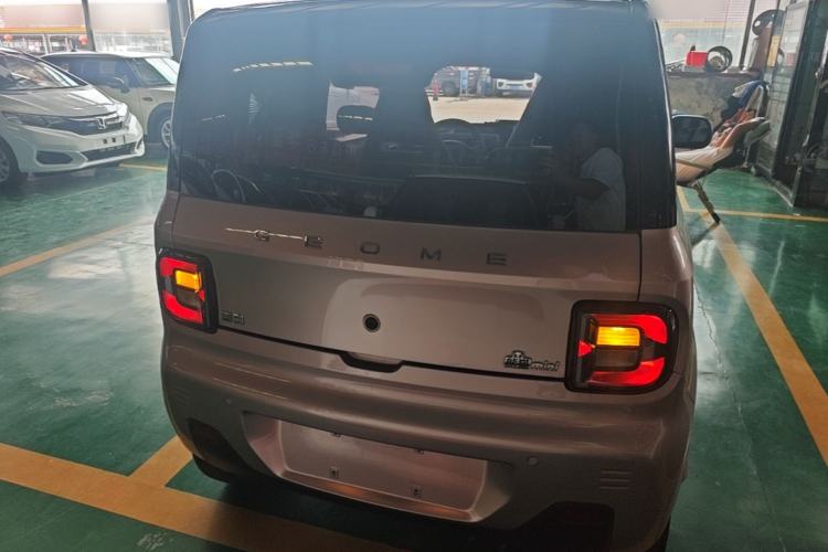 Used Geely Galaxy Panda 2023 Panda Mini 200km Dynamic Bear Rear