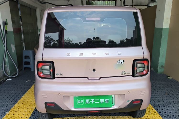 Used Geely Galaxy Panda 2023 Panda Mini 200km Endurance Bear Rear
