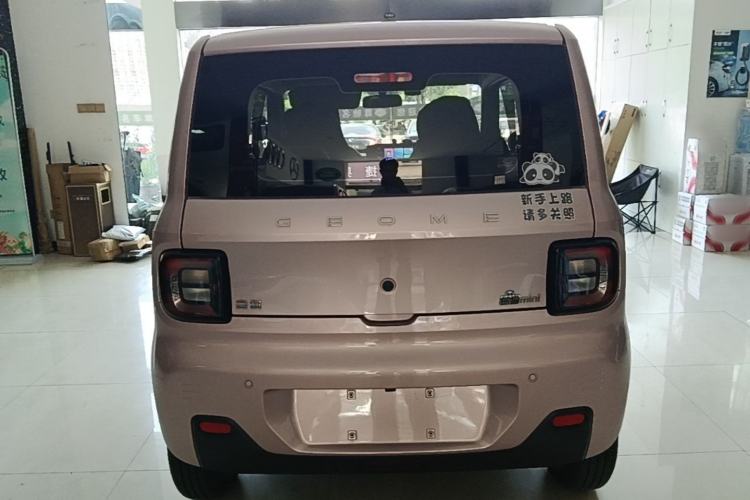 Used Geely Galaxy Panda 2023 Panda Mini 200km Endurance Bear Rear