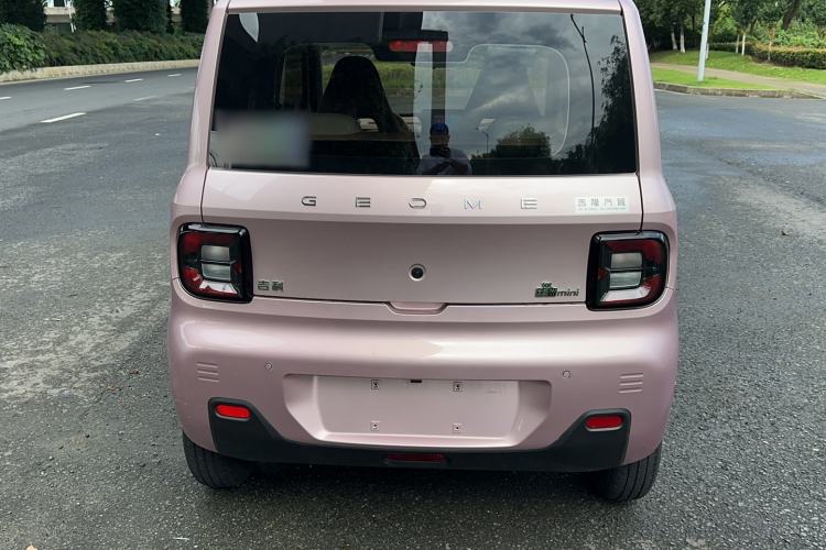 Used Geely Galaxy Panda 2023 Panda Mini 200km Endurance Bear Rear