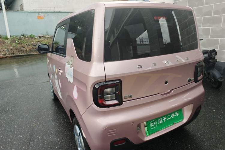 Used Geely Galaxy Panda 2023 Panda Mini 200km Endurance Bear Rear Left 45 Deg