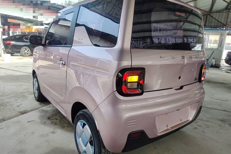 Used Geely Galaxy Panda 2023 Panda Mini 200km "Lucky Duck" Limited Edition – Lucky You! Rear Left 45 Deg