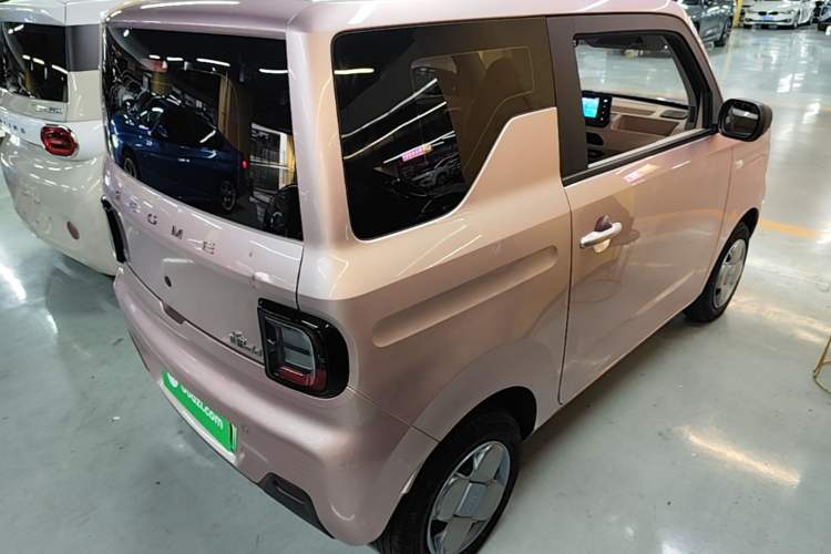 Used Geely Galaxy Panda 2023 Panda Mini 200km Endurance Bear Rear Right 45 Deg