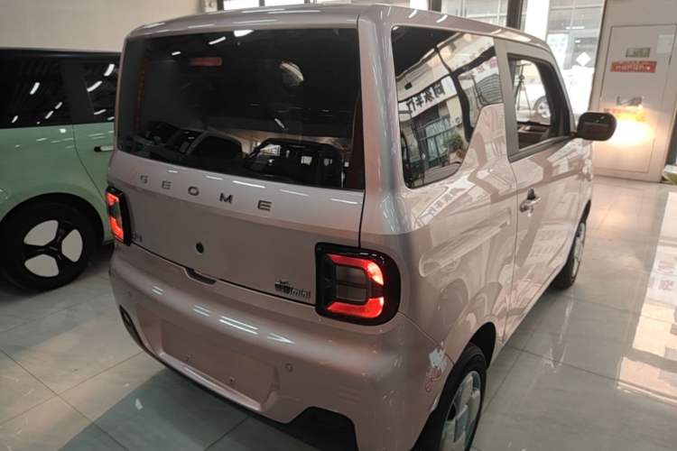 Used Geely Galaxy Panda 2023 Panda Mini 200km Endurance Bear Rear Right 45 Deg
