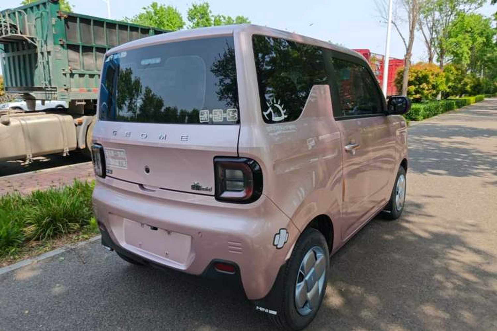 Used Geely Galaxy Panda 2023 Panda Mini 200km Endurance Bear Rear Right 45 Deg