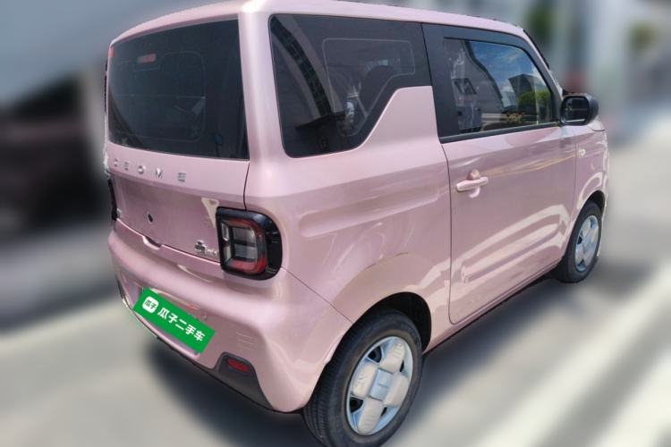 Used Geely Galaxy Panda 2023 Panda Mini 200km Little Yellow Duck Limited Edition — Happy as Can Be Rear Right 45 Deg