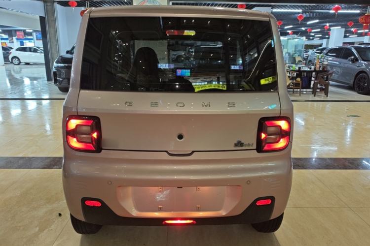 Used Geely Galaxy Panda 2023 Panda Mini 200km Endurance Bear Rear