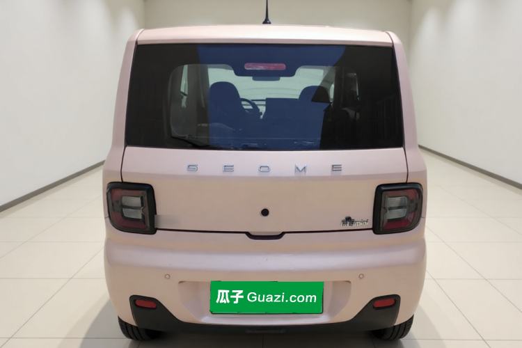 Used Geely Galaxy Panda 2023 Panda Mini 200km Endurance Bear Rear