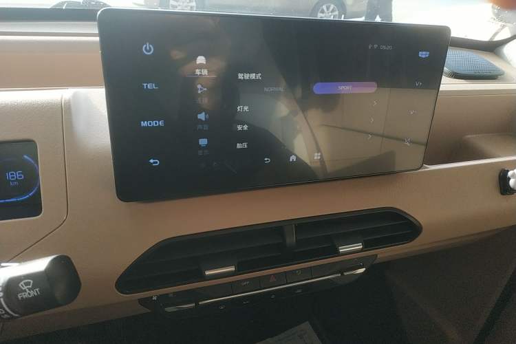 Used Geely Galaxy Panda 2023 Panda Mini 200km Dynamic Bear Audio And AC Panel