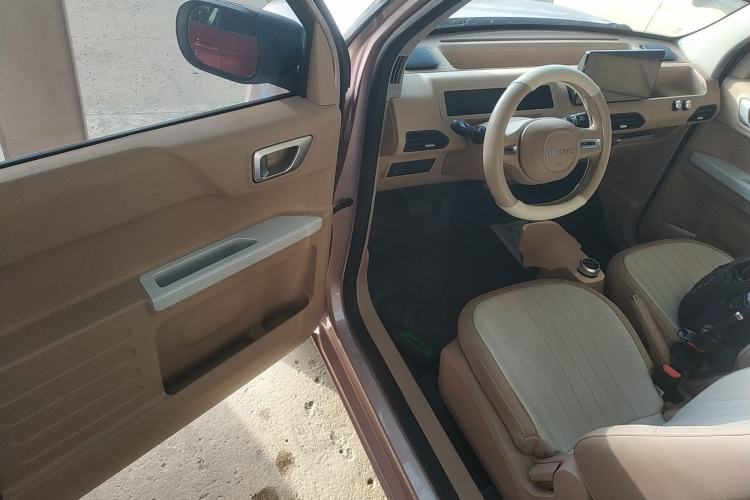 Used Geely Galaxy Panda 2023 Panda Mini 200km Dynamic Bear Driver Seat