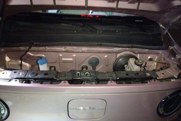 Used Geely Galaxy Panda 2023 Panda Mini 200km Endurance Bear Engine Bay
