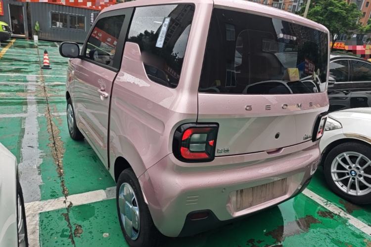 Used Geely Galaxy Panda 2023 Panda Mini 200km Endurance Bear Exterior 2