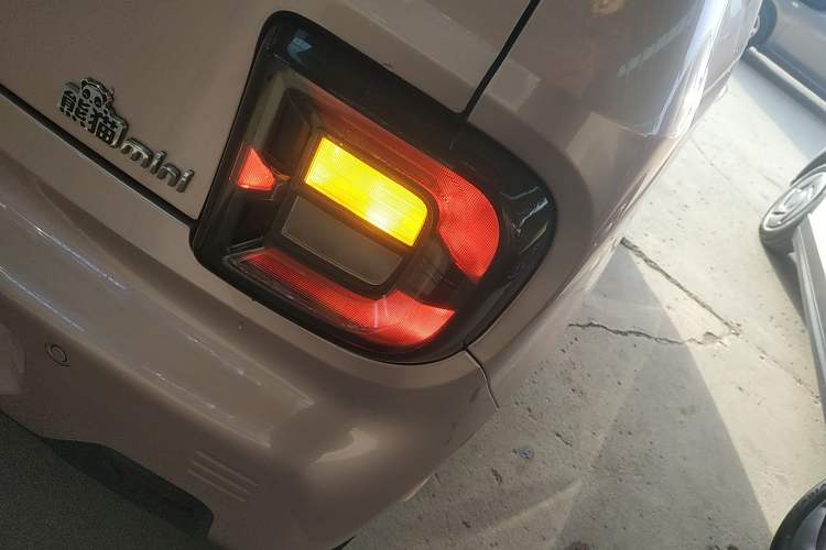 Used Geely Galaxy Panda 2023 Panda Mini 200km Dynamic Bear Exterior 3