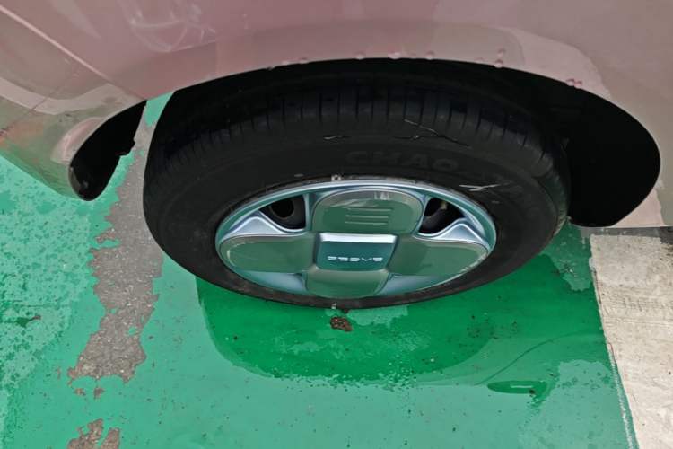 Used Geely Galaxy Panda 2023 Panda Mini 200km Endurance Bear Exterior 5