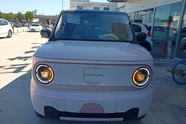 Used Geely Galaxy Panda 2023 Panda Mini 200km Endurance Bear Front