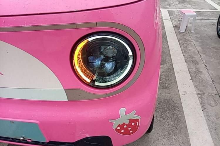 Used Geely Galaxy Panda 2023 Panda Mini New Year Edition Treasure Bear Left Front Headlight