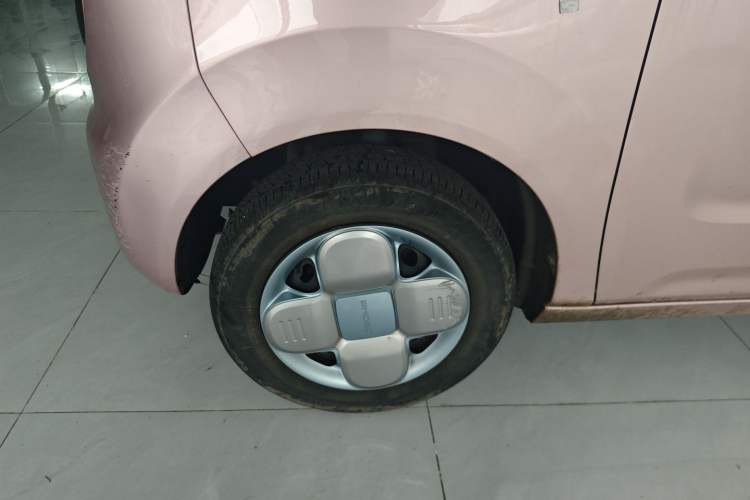 Used Geely Galaxy Panda 2023 Panda Mini 200km Endurance Bear Left Front Wheel Hub