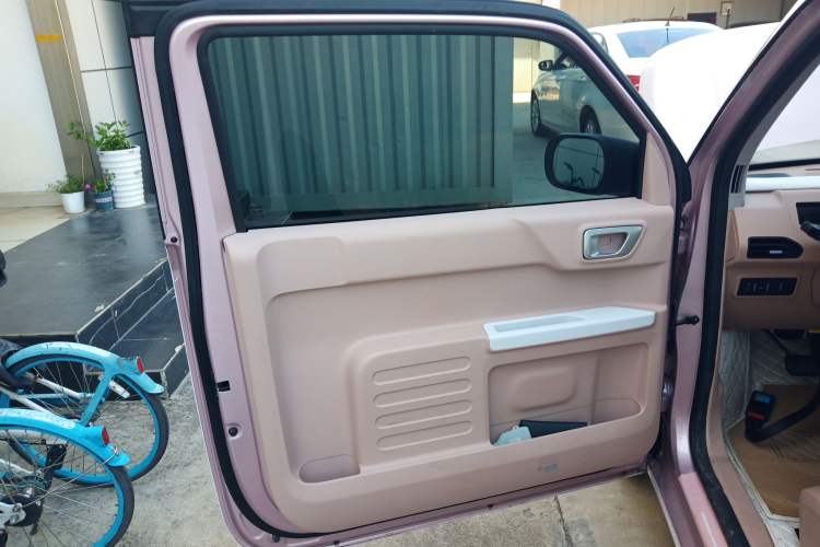 Used Geely Galaxy Panda 2023 Panda Mini 200km Endurance Bear Left Rear Door Interior