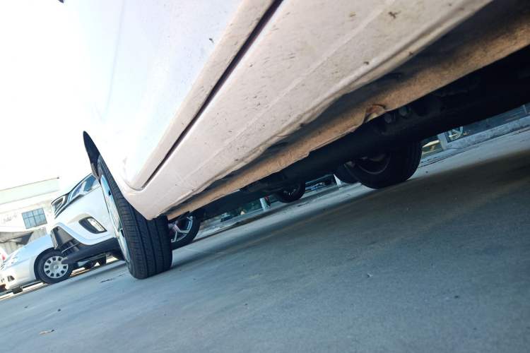 Used Geely Galaxy Panda 2023 Panda Mini 200km Endurance Bear Right Side Sill