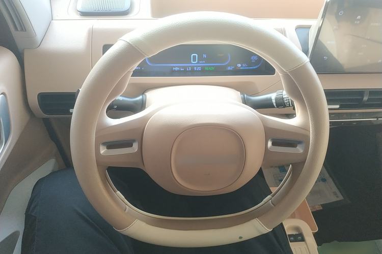 Used Geely Galaxy Panda 2023 Panda Mini 200km Dynamic Bear Steering Wheel