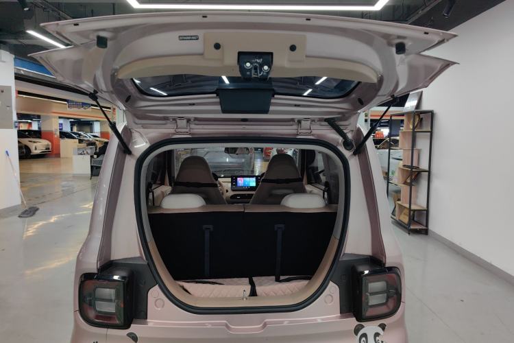 Used Geely Galaxy Panda 2023 Panda Mini 200km Endurance Bear Trunk