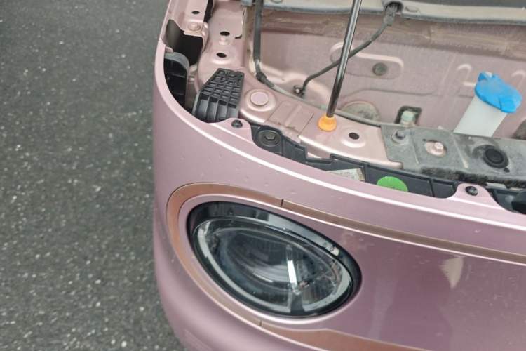 Used Geely Galaxy Panda 2023 Panda Mini 200km Endurance Bear Right Front Headlight