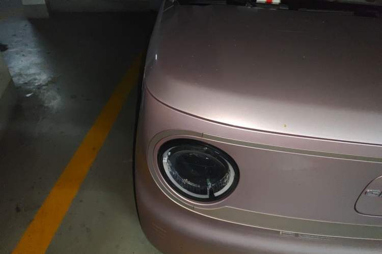 Used Geely Galaxy Panda 2023 Panda Mini 200km Endurance Bear Right Front Headlight