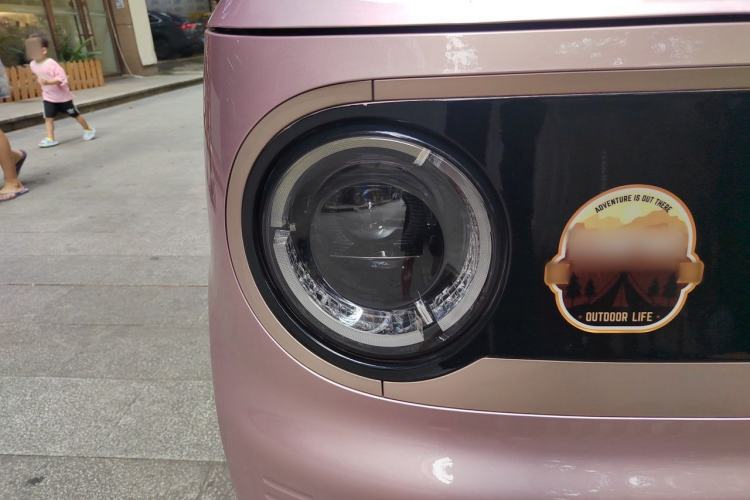 Used Geely Galaxy Panda 2023 Panda Mini 200km Endurance Bear Right Front Headlight