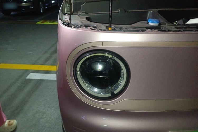 Used Geely Galaxy Panda 2023 Panda Mini 200km Endurance Bear Right Front Headlight