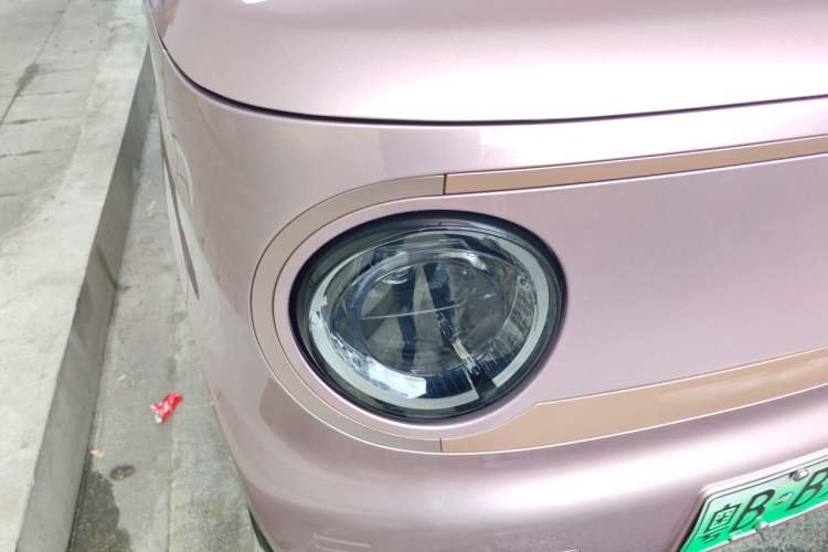 Used Geely Galaxy Panda 2023 Panda Mini 200km Dynamic Bear Right Front Headlight