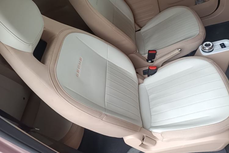 Used Geely Galaxy Panda 2023 Panda Mini 200km Endurance Bear Right Front Seat