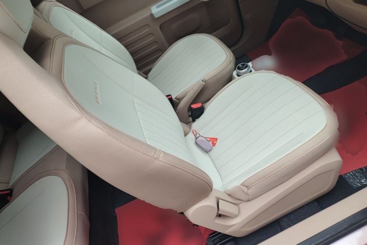 Used Geely Galaxy Panda 2023 Panda Mini 200km Endurance Bear Right Front Seat
