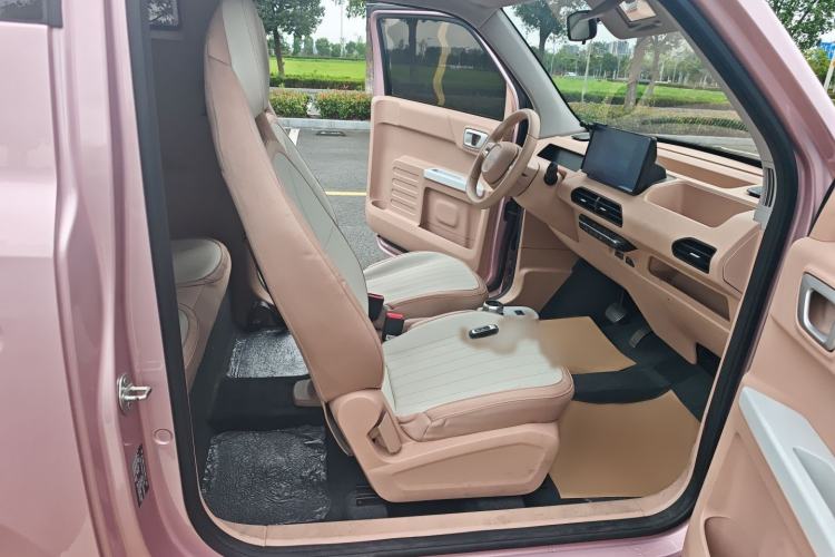 Used Geely Galaxy Panda 2023 Panda Mini 200km Endurance Bear Right Front Seat