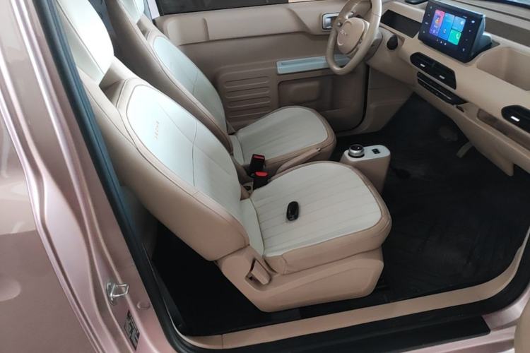Used Geely Galaxy Panda 2023 Panda Mini 200km Endurance Bear Right Front Seat