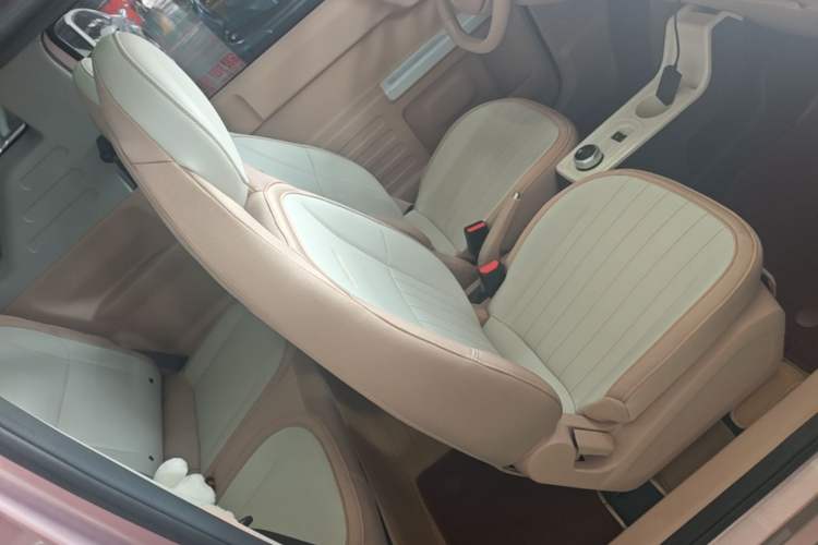 Used Geely Galaxy Panda 2023 Panda Mini 200km Dynamic Bear Right Front Seat