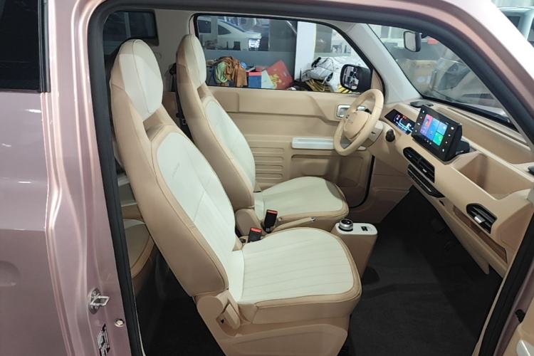 Used Geely Galaxy Panda 2023 Panda Mini 200km Endurance Bear Right Front Seat
