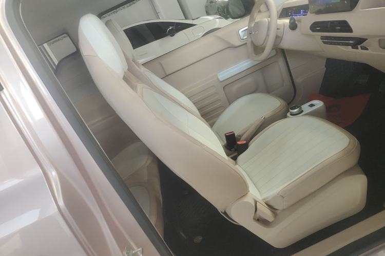 Used Geely Galaxy Panda 2023 Panda Mini 200km Endurance Bear Right Front Seat