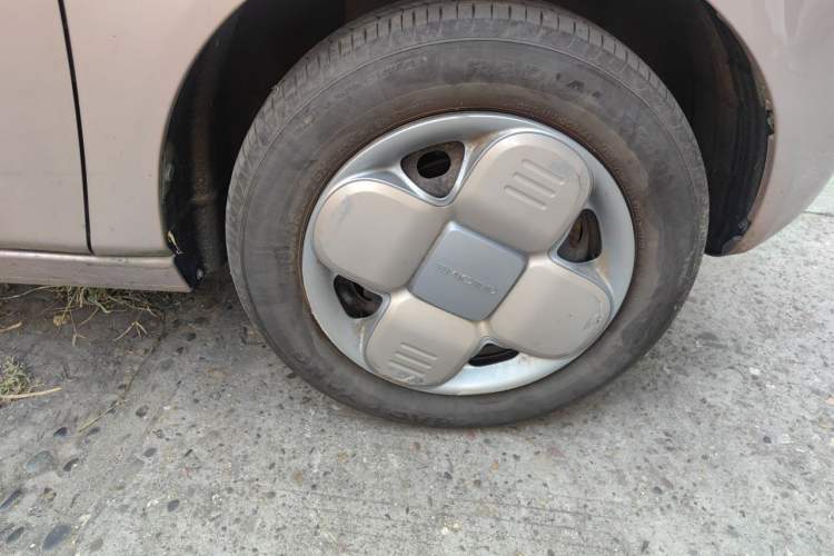 Used Geely Galaxy Panda 2023 Panda Mini 200km Endurance Bear Right Front Wheel Hub