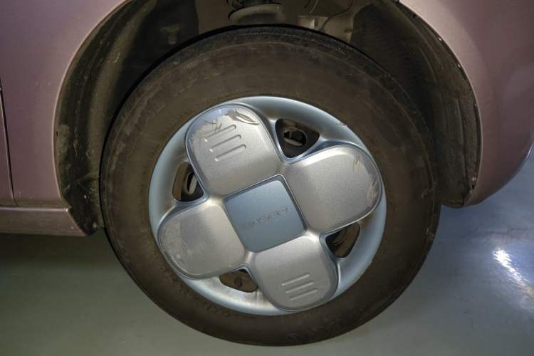 Used Geely Galaxy Panda 2023 Panda Mini 200km Endurance Bear Right Front Wheel Hub