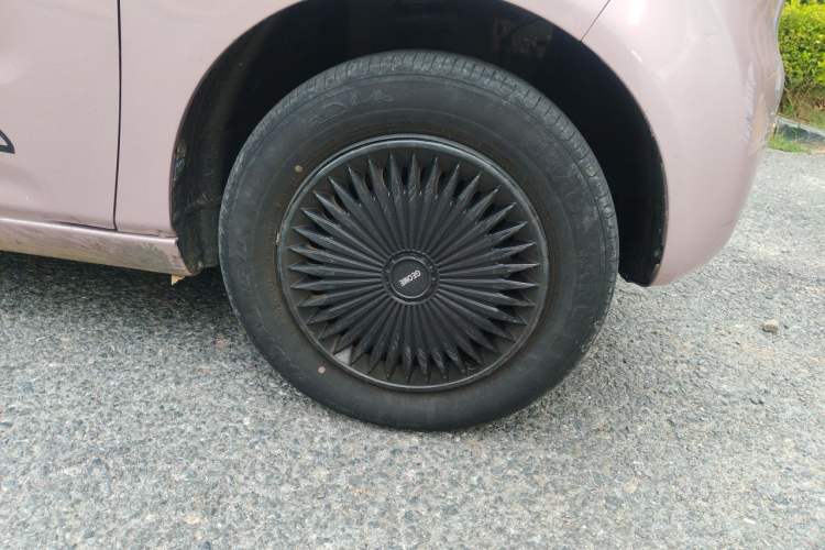 Used Geely Galaxy Panda 2023 Panda Mini 200km Endurance Bear Right Front Wheel Hub