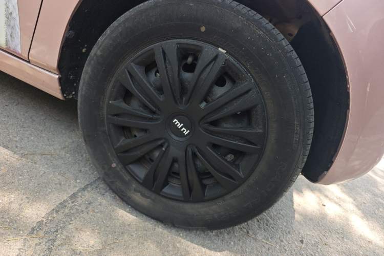 Used Geely Galaxy Panda 2023 Panda Mini 200km Endurance Bear Right Front Wheel Hub