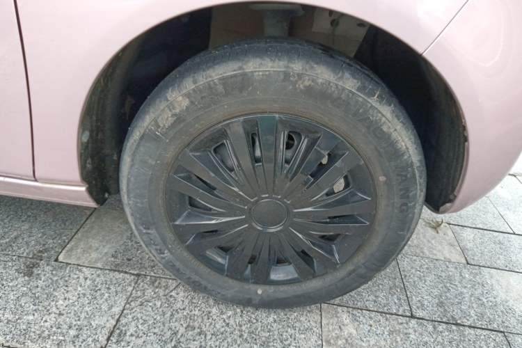 Used Geely Galaxy Panda 2023 Panda Mini 200km Endurance Bear Right Front Wheel Hub