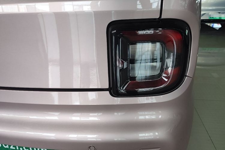 Used Geely Galaxy Panda 2023 Panda Mini 200km Endurance Bear Right Rear Taillight