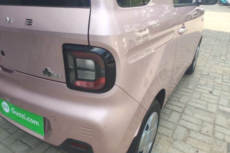 Used Geely Galaxy Panda 2023 Panda Mini 200km Endurance Bear Right Rear Taillight