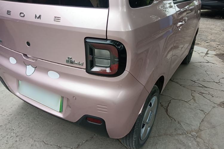 Used Geely Galaxy Panda 2023 Panda Mini 200km Endurance Bear Right Rear Taillight