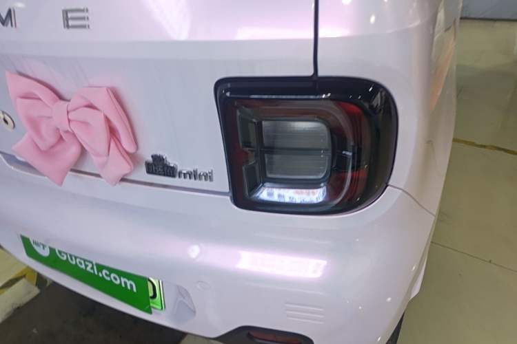 Used Geely Galaxy Panda 2023 Panda Mini 200km Endurance Bear Right Rear Taillight